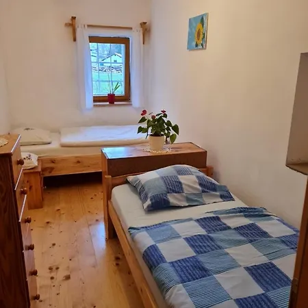 Turisticna Kmetija Hisa Ob Gozdu Pri Ptuju Potony