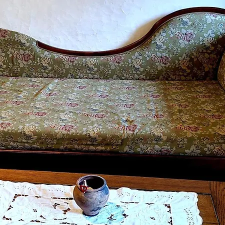 Turisticna Kmetija Hisa Ob Gozdu Pri Ptuju Nyaraló *