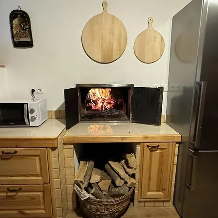 Nyaraló Turisticna Kmetija Hisa Ob Gozdu Pri Ptuju