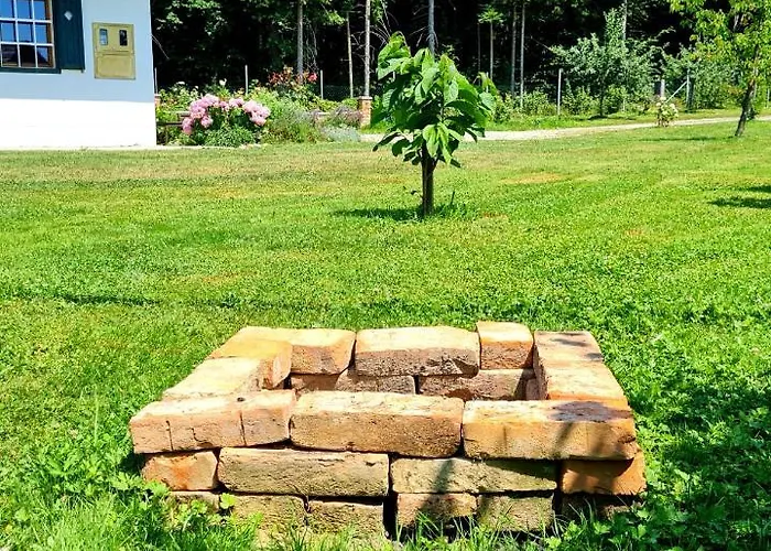 Turisticna Kmetija Hisa Ob Gozdu Pri Ptuju Semesterbostad *