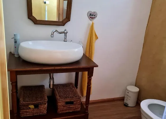 Turisticna Kmetija Hisa Ob Gozdu Pri Ptuju * Ptuj