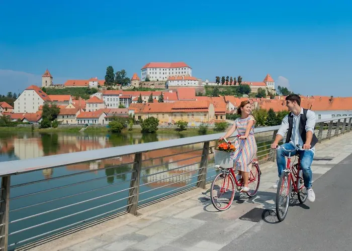 Turisticna Kmetija Hisa Ob Gozdu Pri Ptuju * Ptuj