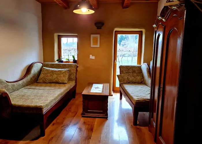 Turisticna Kmetija Hisa Ob Gozdu Pri Ptuju Semesterbostad Ptuj