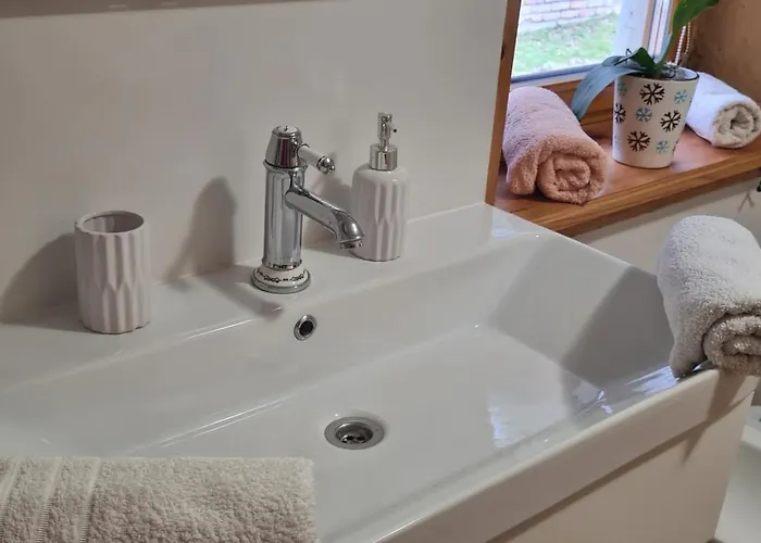 Turisticna Kmetija Hisa Ob Gozdu Pri Ptuju * Ptuj