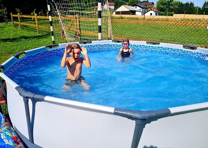 Turisticna Kmetija Hisa Ob Gozdu Pri Ptuju Semesterbostad